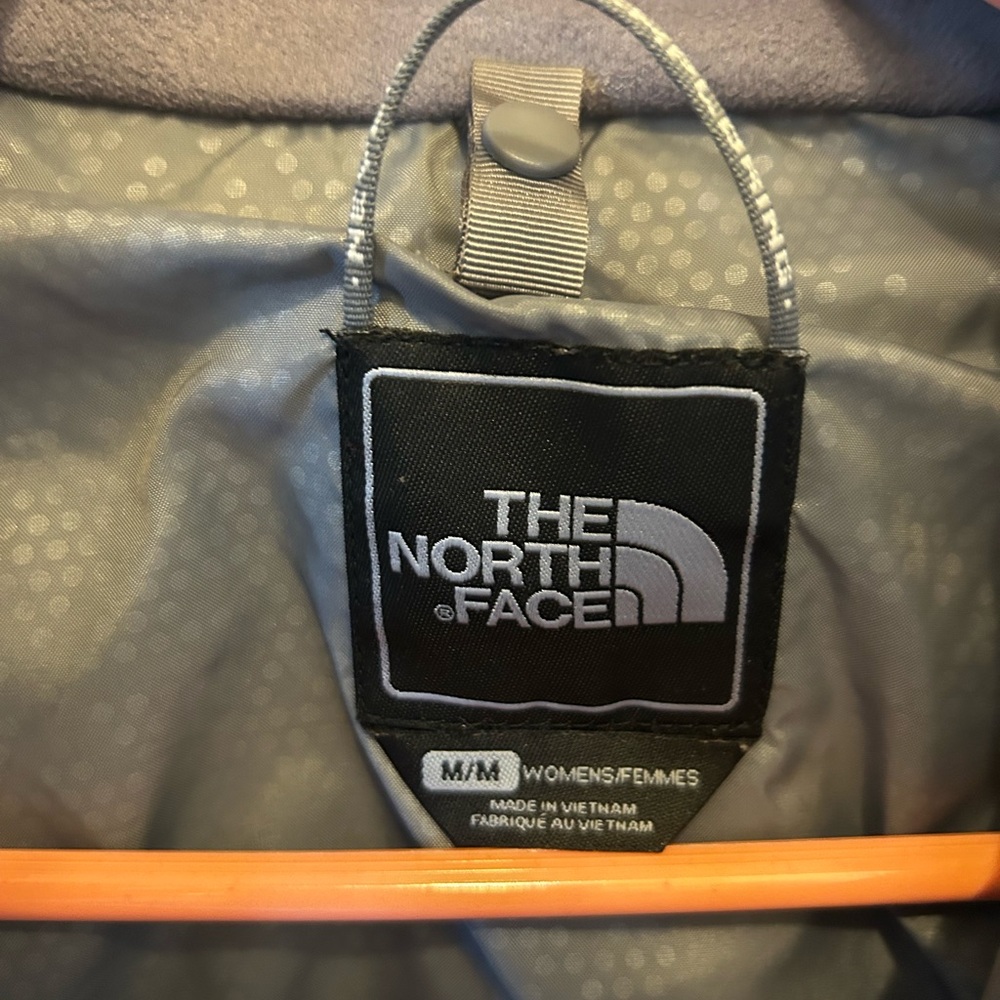 The North Face women’s blue and White Performance Jacket - Picture 2 of 7